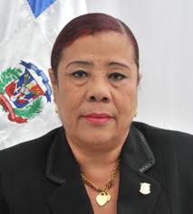 VICENTE NOBLE: Ñiñín niega Alexi Ruiz Trabje con ella como seguridad