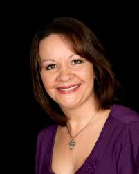 Vickie Andrews's Instagram, Twitter & Facebook