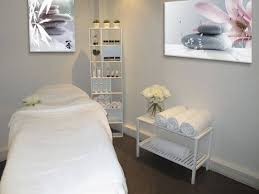 Découvrez notre collection des décorations murales modernes aux couleurs intemporelles ! Decoration Instituts De Beaute Et Salons De Coiffure Blog Izoa