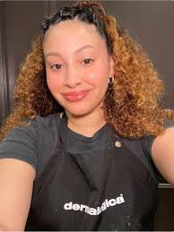 How to Set Up Living Room for Waxing Services