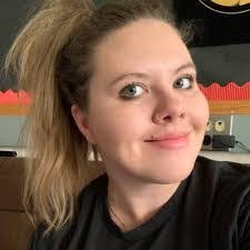 Victoria Worley's Instagram, Twitter & Facebook