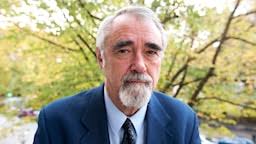 Robert springer tio mil för cancersjuka