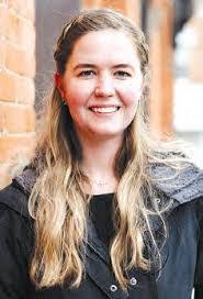 Maureen Alcott's Instagram, Twitter & Facebook