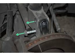 Pour ce faire il vous faudra une liste d'outils que. Changer Les Amortisseurs Avant Peugeot 307 Tutoriels Oscaro Com