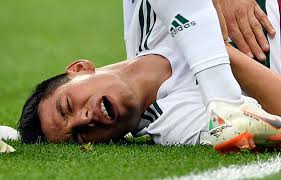 Mexico will be one of the most promising teams in russia this summer, thanks to chucky lozano, javier. Mexico S Chucky Lozano Puts His Body On The Line To Make Crucial Play