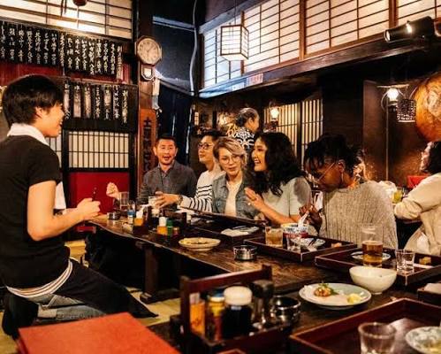 Izakaya: Nét văn hóa ẩm thực bên bàn nhậu độc đáo tại Nhật Bản