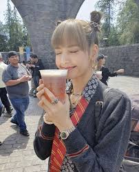 Blackpink Turkey Blackpinkktr Twitter Blackpink Lisa Blackpink Wallpaper Blackpink Lisa