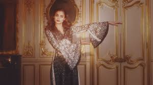 Photogallery of taylor hill updates weekly. Taylor Hill In The Best Looks Of Paris Fashion Week Vogue