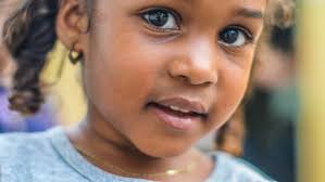 Little Girl Has Hysterical Reaction to Mom Putting Up Her Hair