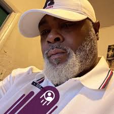 BIG DOM SUPRISES GILLIE WITH SUPER BOWL TROPHY 🔥💯🦅