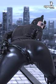 Lana Nude in CatWoman from Batman - Free Cosplay Erotica Picture Gallery at  Elite Babes