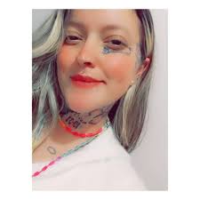 Can someone fix my picture 😇