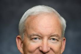 Jeff Tomlin, EvergreenHealth, is a PSBJ Health Care Leadership executive of  the year