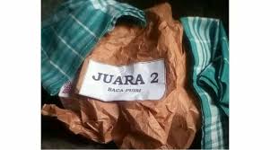 Contoh puisi peringatan hardiknas ini dapat kamu gunakan pada. Lagi Viral Pemenang Lomba Baca Puisi Hardiknas Pemprov Cuma Dapat Serbet Dinamika Jambi