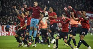 A.areola, t.meunier, d.alves, j.bernat, t.silva, c.dagba, p.kimpembe, l.paredes, j.draxler, m.verratti, k.mbappe. Ligue 1 Lille Extends Psg S Wait For Title After Thumping The League Leaders 5 1
