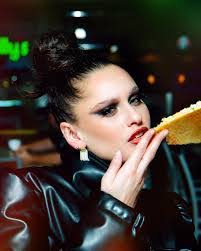 Alex Borders's Instagram, Twitter & Facebook