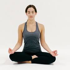 Easy Pose Yoga Find A Comfortable Cross Legged Position Your Spine Is Long And Your Shoulders Relax Away From Y Yoga Routine Morning Yoga Poses Yoga Poses