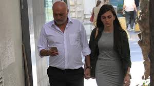 Hikmet karaman haberleri en güncel gelişmeler ve son dakika haberler. Hikmet Karaman Ve Genc Esi Liseli Asiklar Gibi El Ele Goruntulendiler Dailymotion Video