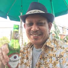 Repost @yosoybachatero with @use.repost ・・・ Barcelona: El chaval de la  bachata, es reconocido como embajador de la bachata en Barcelona, españa  🇪🇸 por la asociación de DJ de esa ciudad europea. Muchas