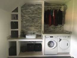 Selbstgebaute Vorwand Regal Fur Die Waschkuche Aus Viega Steptec Mit Rigips Und Spanplatten Verkleidet An Den Wanden Steinverblend Waschkuche Wasche Rigips