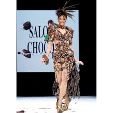 The 17th Salon Du Chocolat In Paris Models Wear Dresses Made Of Chocolate Fashion Couture Fashion Dresses