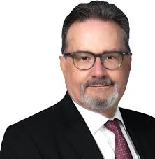 Mark Julius's Instagram, Twitter & Facebook