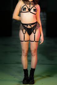 Kurviger molliger deutscher Amateur-Teenager-Skinhead, hausgemachter Pov-Porno direkt ansehen