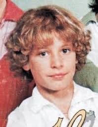 Hoy cumple 50 años David Muñoz Forcada. Fue el "dado" del mítico grupo  “Parchís”. Nos vamos haciendo todos mayores...