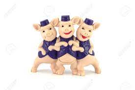 Dieses & viele weitere englische bücher versandkostenfrei bei thalia bestellen! Bangkok Thailand May 20 2014 The Three Little Pigs Are Supporting Stock Photo Picture And Royalty Free Image Image 29557343