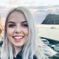 Georgia Wild's Instagram, Twitter & Facebook