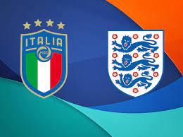 «forza inghilterra!» grida il daily star, mentre schernisce gli italiani con una foto di ananas su una pizza. M U7e0e89tg Zm