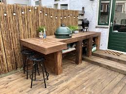 Features of the big green egg include: Outdoor Kitchen With Big Green Egg Buitenkeuken Diy Buitenkeuken Buitenkeukens