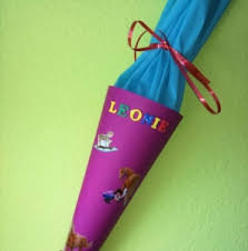 Die star wars schultüte chewbacca ist schnell und einfach zu basteln und besticht durch ihre ungewöhnliche und auffällige fell optik. Https Xn Schultte Basteln Ozb De