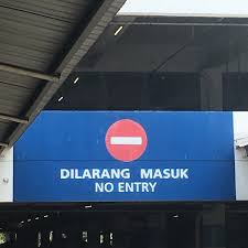 It is located in the center of district. Photos At Tesco Mall Kulai Taman Desamas