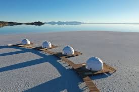 Got salt bolivia offers new, fun & safe uyuni salt flat tours. Glamp On The Bolivian Salt Flats At Kachi Lodge