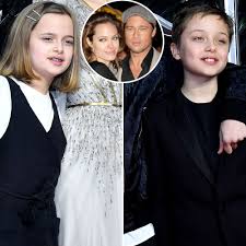 The angelina jolie makeup artist is tony g, who is among her favourite and works on the look for several of her events and schedules. Byzd3obfl4pcrm