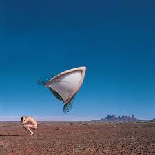 È il quarto lavoro in studio per la band irlandese, la cui copertina ritrae un grande occhio che sta osservando un uomo nudo accovacciato su se stesso. Key Bpm For Animal Instinct By The Cranberries Tunebat