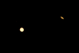 Christmas Star Jupiter Saturn Great Conjunction In Stunning Photos The winter solstice, which occurs on 21 december, will also coincide with the peak of the ursid meteor shower, marking a spectacular end to the astronomical calendar in. jupiter saturn great conjunction in