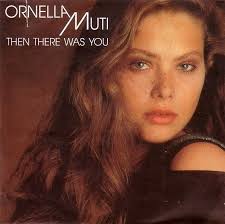 Actriz italiana conocida por su extraordinario físico, protagonizó entre otras: Ornella Muti Filmography Rate Your Music