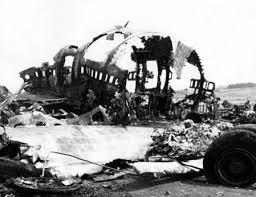 Comprehensive story of the tenerife disaster, the world's worst aircraft disaster in aviation history. We Gaan The Horror And Absurdity Of History S Worst Plane Crash