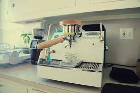 I am currently on a cimbali junior (had it for 15 years) and a mythos one grinder, drinking single origin espresso drinks (espressos, americanos and iced drinks). Pin On Coffee