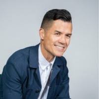 Kenny Beall's Instagram, Twitter & Facebook