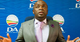Solly tshepiso msimanga (born 16 july 1980) is a south african politician serving as the leader of the opposition in the gauteng provincial legislature since may 2019. Solly Msimanga Gives Up Mayoral Role To Try To Win Gauteng For The Da