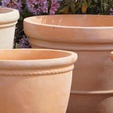 With plant pots, it is first important to check whether your pot comes with drainage holes. The Big Outdoor Garden Plant Pot Specialists World Of Pots