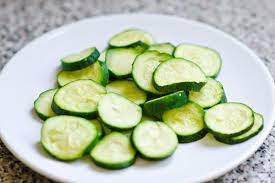 We've always known the fast pace of modern life goes hand in hand with the convenience of microwave cooking. How To Steam Zucchini In A Microwave Ehow Steamed Zucchini Microwave Vegetables Canned Zucchini