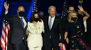 Joe biden celebra i suoi primi 100 giorni di governo lanciando nel suo discorso al congresso un nuovo ambizioso programma di riforme . Biden Discorso Da Presidente Eletto Usa E Tempo Di Curare L America Domani Sara Un Giorno Migliore Kamala Harris Possiamo Ricostruire Il Futuro