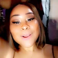 Kayla Bratton's Instagram, Twitter & Facebook