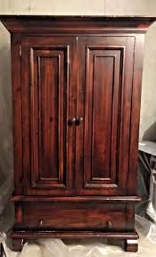 Our traditional styles can be found in our gothic, tudor, elizabethan, philadelphia, shaker, empire, heritage, victorian, and pennsylvania dutch collections. Pin On 1montgomery Home And Fashion