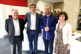 Vous souhaitez parler d'un projet en particulier ? Cahors Inauguration De Jd Cuisines Concept Design Medialot