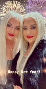 Kari Schneider (@schneidertwins)